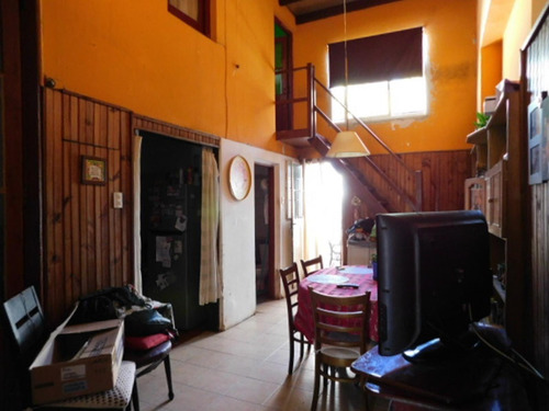 Imagen 5 de 15 de Casa De 3 Dormitorios Sobre Cnel Raíz A Pasitos De Aparicio Saravia (centro Comercial)