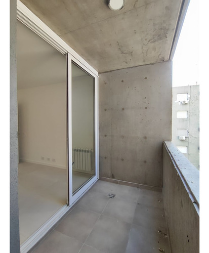 Departamento En Venta 3 Dormitorios, Terraza Exclusiva Y Cochera En Barrio Martin