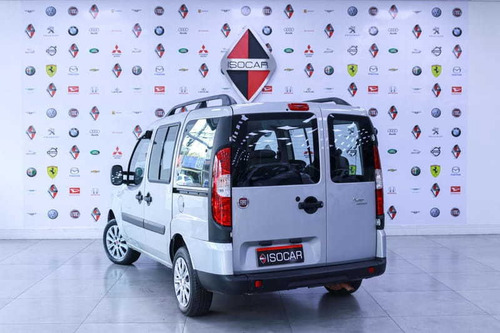 Imagem 4 de 9 de Fiat Doblo Essence 7l E