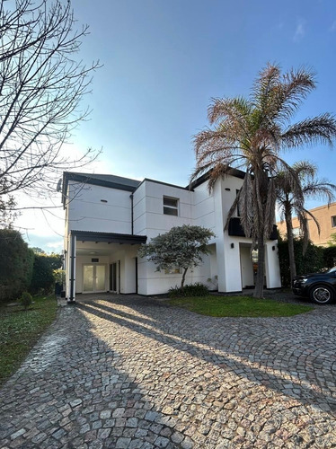Casa 4 Ambientes En Venta - Barrio Alamo Alto , Ingeniero Maschwitz