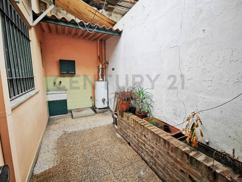 Imagen 12 de 14 de Casa En Venta De 2 Dormitorios En La Plata