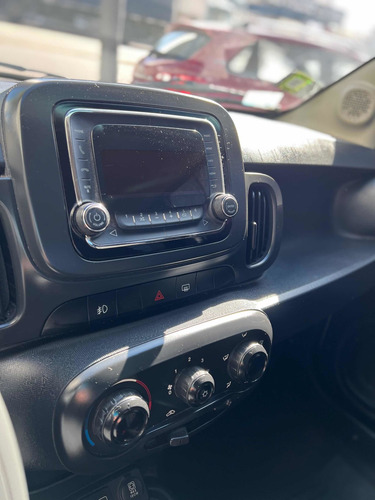 Imagen 11 de 21 de Fiat Mobi 2016 1.0 Easy