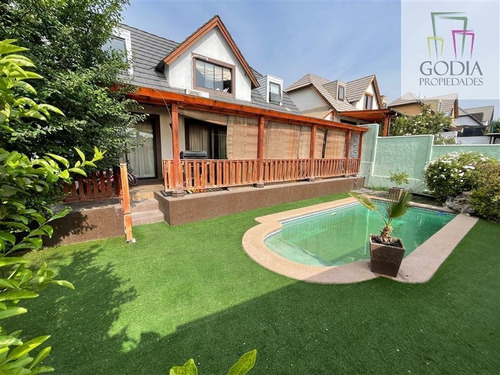 Imagen 1 de 30 de Casa En Venta De 4 Dorm. En Peñalolén