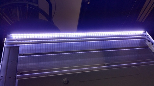 Una Tira De Leds Panasonic Tc-42e5a