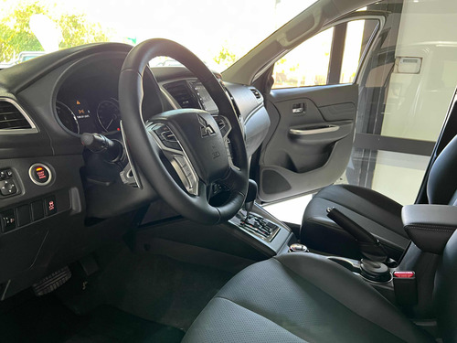 Mitsubishi L200 2.4 Di-d High Power 181cv Cuero