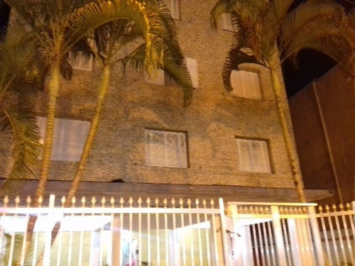 Imagem 1 de 14 de Apartamento No Litoral Com 3 Dormitórios Em Itanhaém Ap002