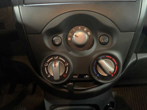 Imagem 14 de 15 de Nissan Versa 1.0 12v Flexstart 4p Mec.