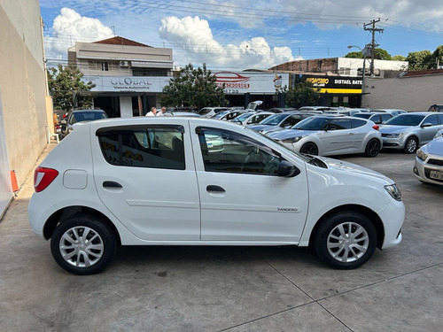 Renault Sandero 1.0 12V SCE FLEX AUTHENTIQUE MANUAL