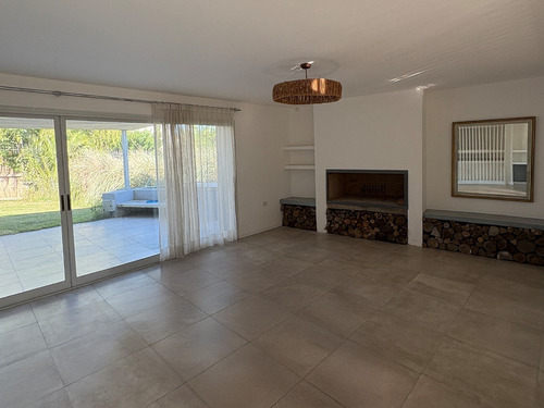Dueño Vende | Casa En Haras Santa María - 3 Dorm, Pileta, Galería Y Jardín - Lote 625 M²