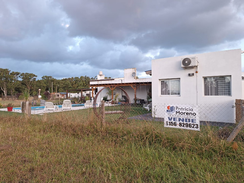 Casa Con Piscina/parque La Caleta Mar Chiquita