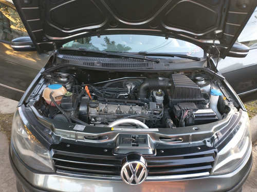 Imagen 13 de 15 de Volkswagen Voyage 1.6 Highline 101cv Ll+alt 2013