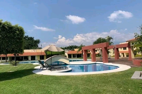 Comoda Casa Un Nivel Conjunto Horizontal Cerca Camino Real S