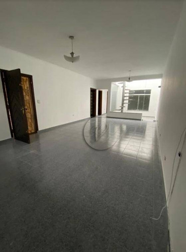 Excelente Casa Com 04 Vagas De Garagem - Ca3126