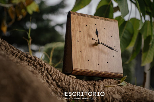 Reloj De Escritorio-madera-regalo Empresarial- X 50u.