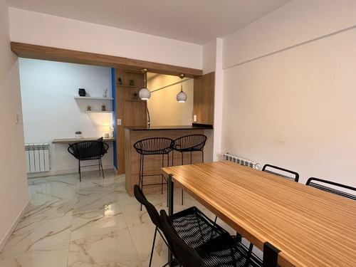 Imagen 6 de 19 de Departamento De 3 Ambientes A La Calle C/ Balcon Y Cochera