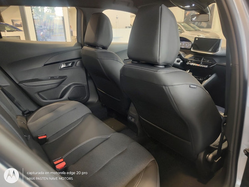 Peugeot 2008 1.0T Allure