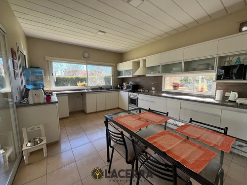 Casa En Venta En El Barrio Lagos Del Norte Don Torcuato (tigre)nuevo Valor!!!