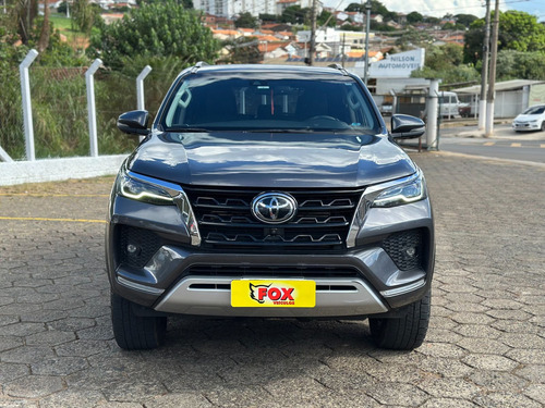 Toyota Hilux SW4 SW4 SRX 7L 4x4 2.8 TDI 16V Dies. Aut.