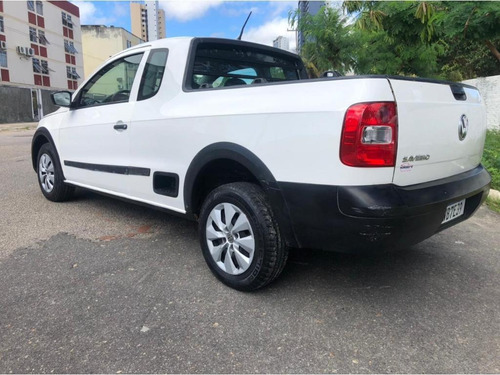 Imagem 4 de 7 de Volkswagen Saveiro 1.6 Mi Total Flex 8v Ce