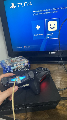 Play Station 4 - 2 Joystick Y Juegos Negro (Usado)