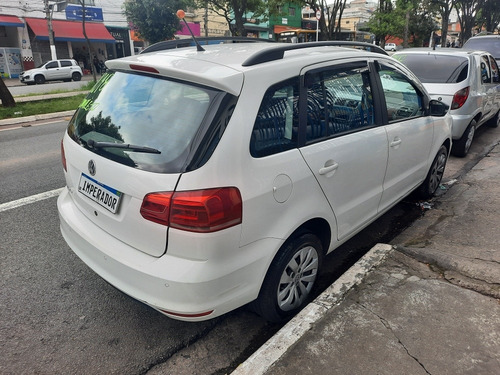 Imagem 4 de 11 de Volkswagen Spacefox 2018 1.6 Trendline Total Flex 5p