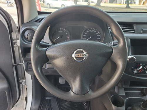 Nissan NP300 Chasis Cabina