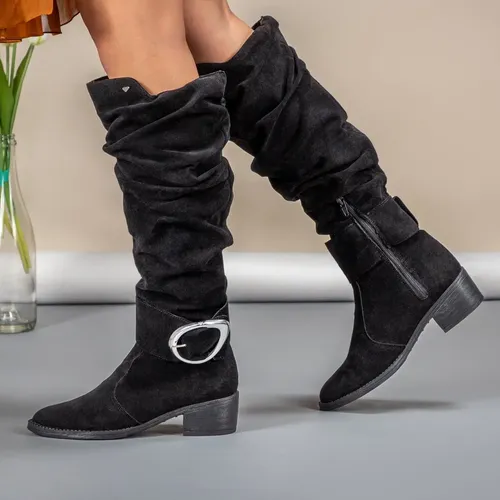 Bota Feminina Montaria em Camurça Ziper Lateral Sola Macia — R$ 111,90 em Mercado Livre, 41% OFF