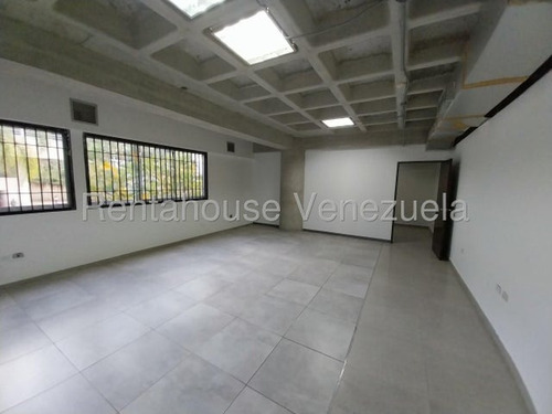 Ofrezco En Ventas, Excelente Espacio Que Puede Ser Utilizado Para Cosultorio, Oficina O Local Comercial. A.r.