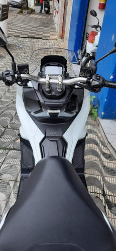 Imagem 3 de 10 de Honda Adv 150. 2021 (1200km) Nova Finac. Ate 48x C/c Ate 18x