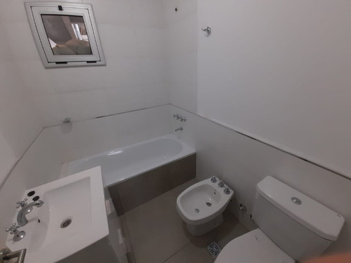 Imagen 5 de 8 de Departamento En Venta En Merlo Norte
