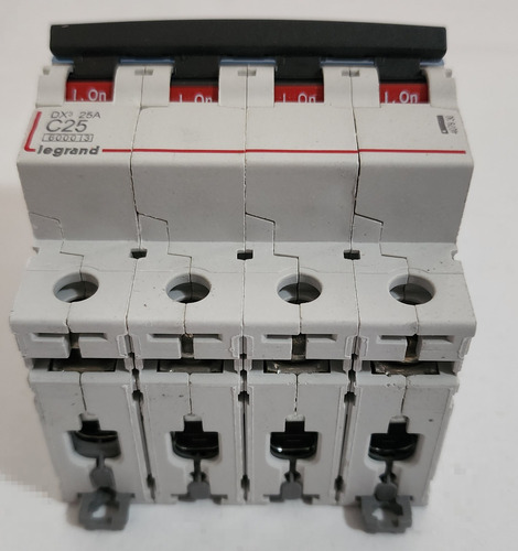 Interruptor Automatico 4p 25a Cruv C 10ka Ref 407930 Legrand