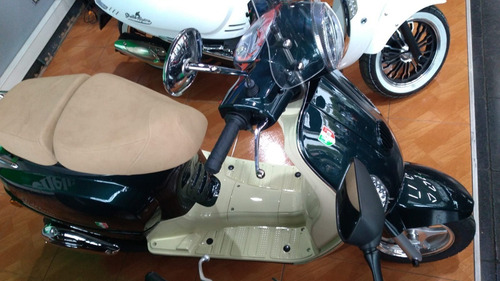 Imagen 3 de 17 de Motomel Strato Euro 150cc Agrobikes Retro Scooter