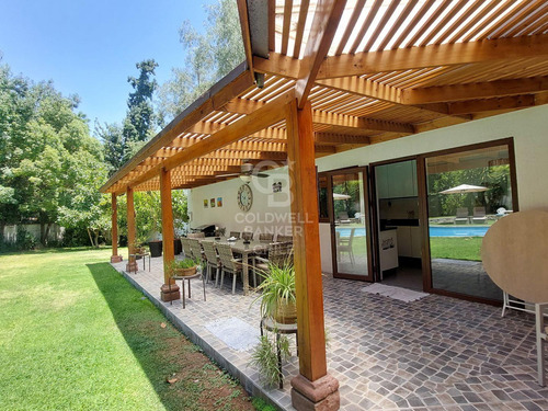 Amplia Casa General Blanche