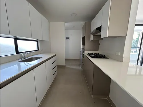 Se Vende Partamento En Poblado
