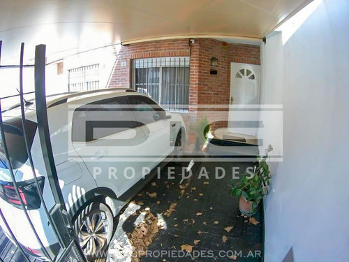 Imagen 2 de 26 de Duplex 4 Ambientes En 3 Plantas Impecable Estado - Florida B Venta