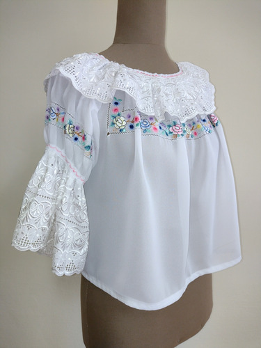 Blusa Bordada De Ecuador (talle M)