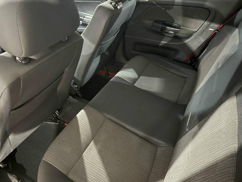 Imagem 8 de 12 de Volkswagen Gol 1.6 Power/highi T.flex 8v 4p