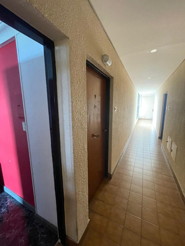 Departamento 3 Ambientes En Venta Catalinas Sur, Muy Luminoso