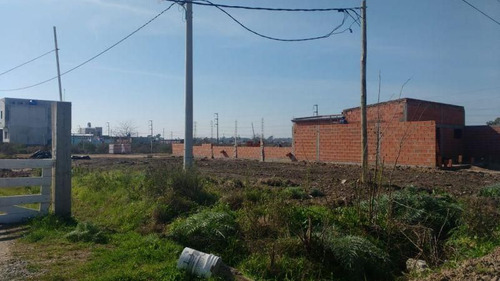 Venta De Lote En Melchor Romero, La Plata.