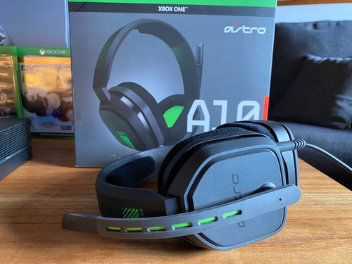 Xbox One X 1tb + Astro A10 + Juegos