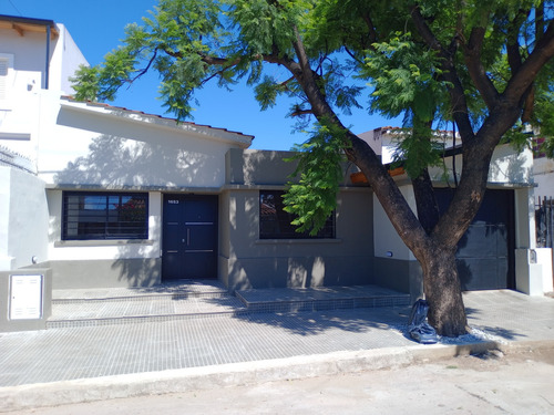 Se Vende Casa 3 Dorm-cochera-patio-remodelada. Apto Credito!
