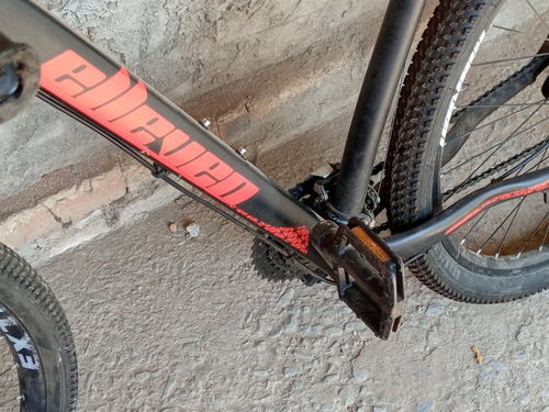 Imagem 3 de 5 de Bicicleta Elevem Aro 29 Pouco Usada