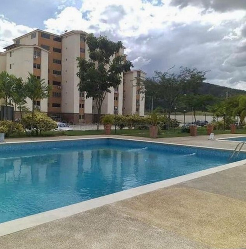 Imagen 11 de 24 de Freddy Camacaro Rentahouse, Apartamento En Venta En Monteserino San Diego. 22-2681