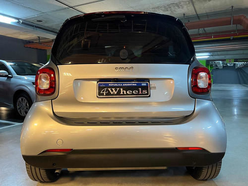 Imagen 11 de 22 de Smart Fortwo 2018 1.0 Play