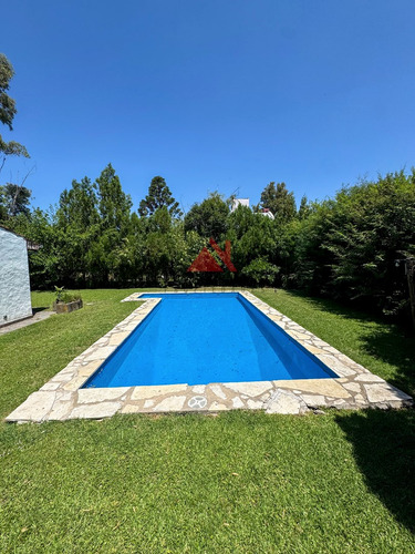 Casa En Venta En Larena Country Club, Pilar, G.b.a. Zona Norte