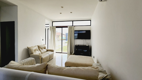 Casa 4 Ambientes Venta Barrio Cerrado Laguna Azul