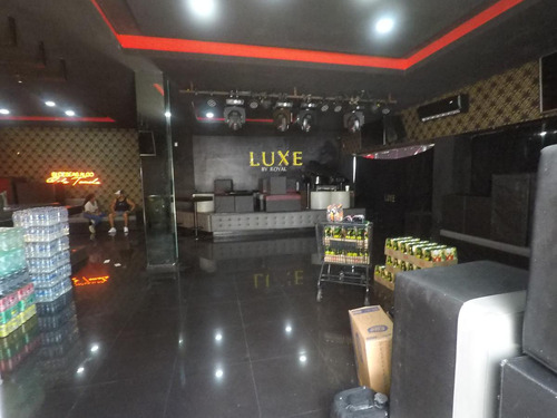 En Venta Local Comercial Con Excelente Ubicación En El Centro De Cancún C3139
