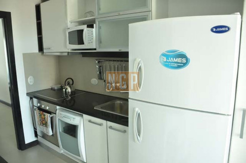 Apartamento En Mansa, 2 Dormitorios - Ref: 2965