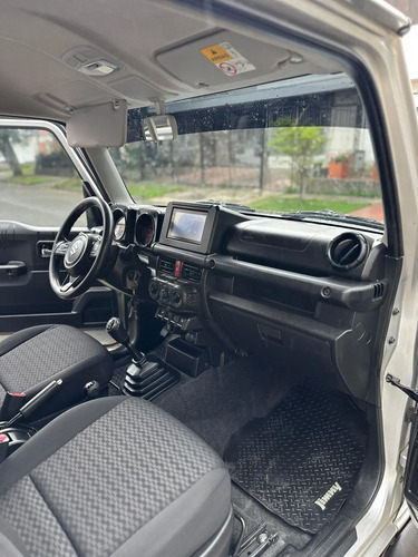 Suzuki Jimny 1.6