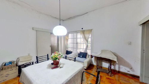 Venta Casa 4 Amb + Local + Garage En Lanus